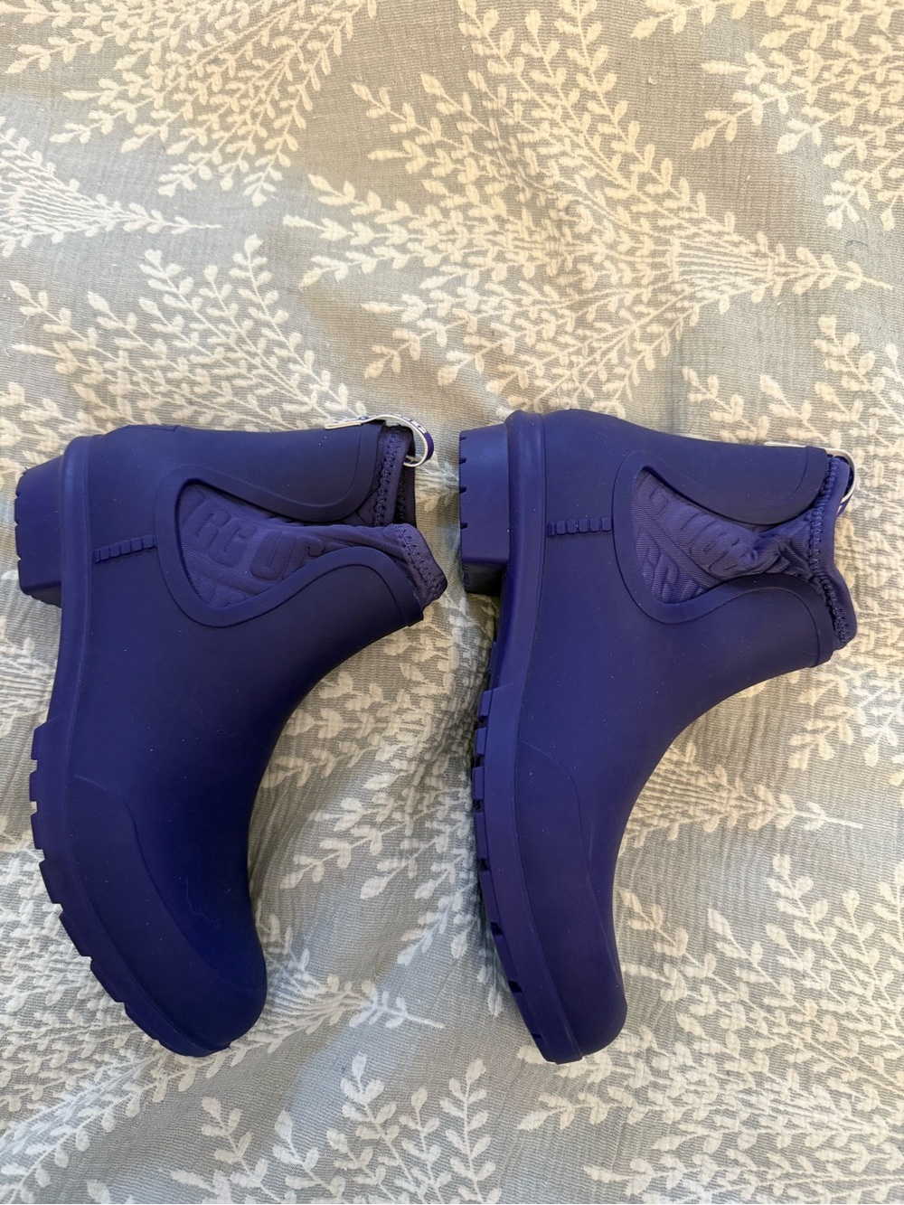UGG Purple Blue Waterproof Ankle Booties sz7